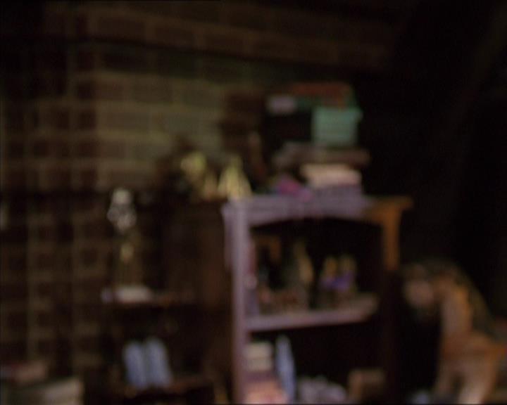 Charmed-Online-dot-320LookWhosBarking0892.jpg Charmed-Online-dot-320LookWhosBarking0892.jpg