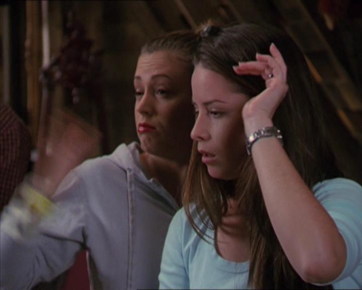 Charmed-Online-dot-320LookWhosBarking0895.jpg