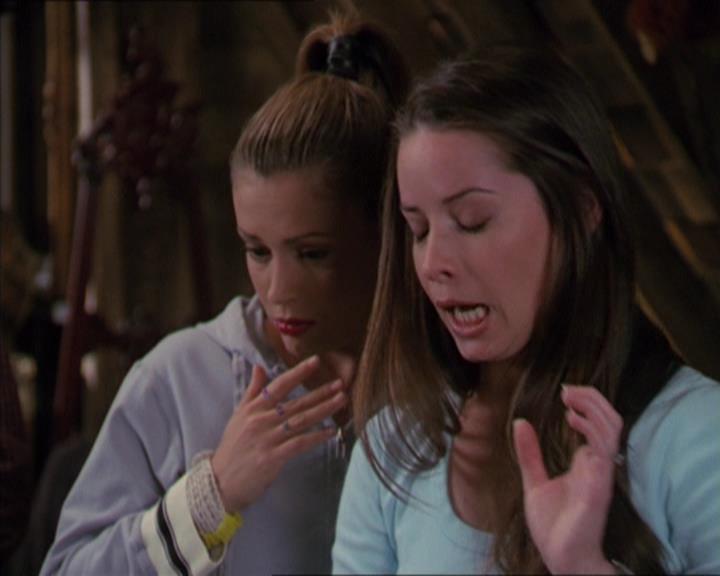 Charmed-Online-dot-320LookWhosBarking0897.jpg