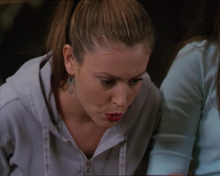 Charmed-Online-dot-320LookWhosBarking0905.jpg