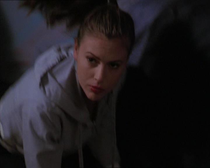 Charmed-Online-dot-320LookWhosBarking0933.jpg