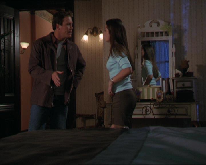 Charmed-Online-dot-320LookWhosBarking0944.jpg
