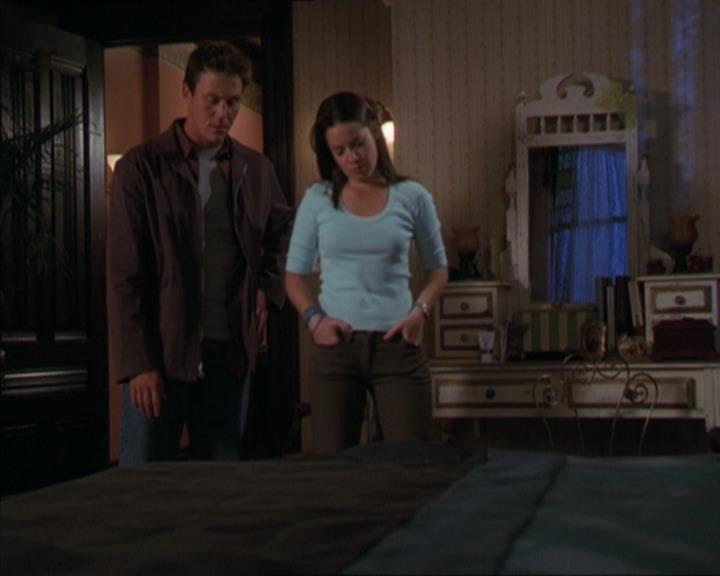 Charmed-Online-dot-320LookWhosBarking0955.jpg