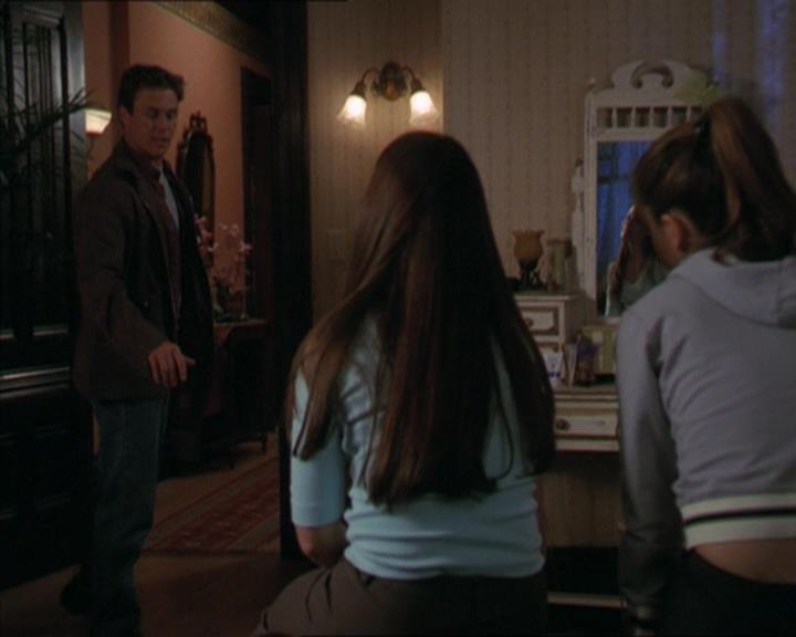 Charmed-Online-dot-320LookWhosBarking0991.jpg