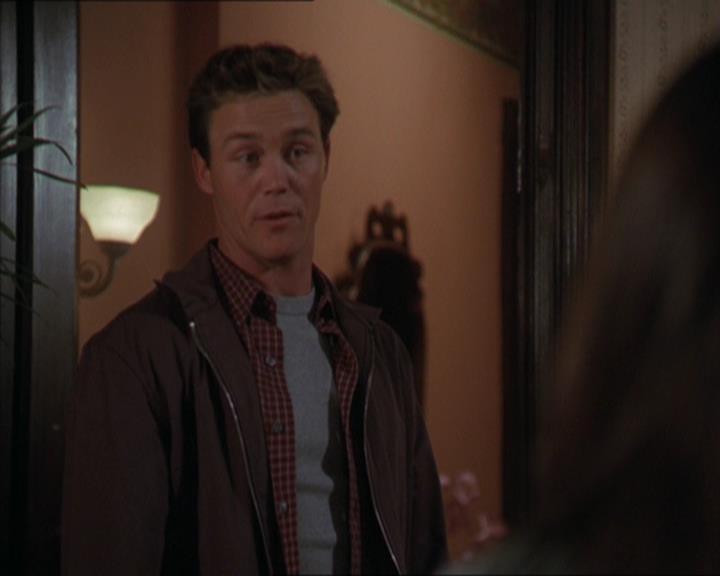 Charmed-Online-dot-320LookWhosBarking0999.jpg