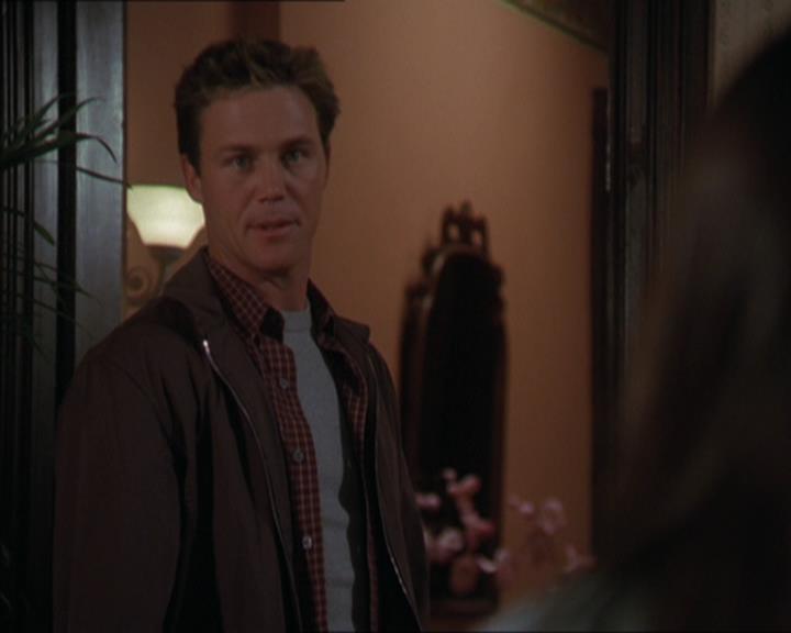 Charmed-Online-dot-320LookWhosBarking1011.jpg