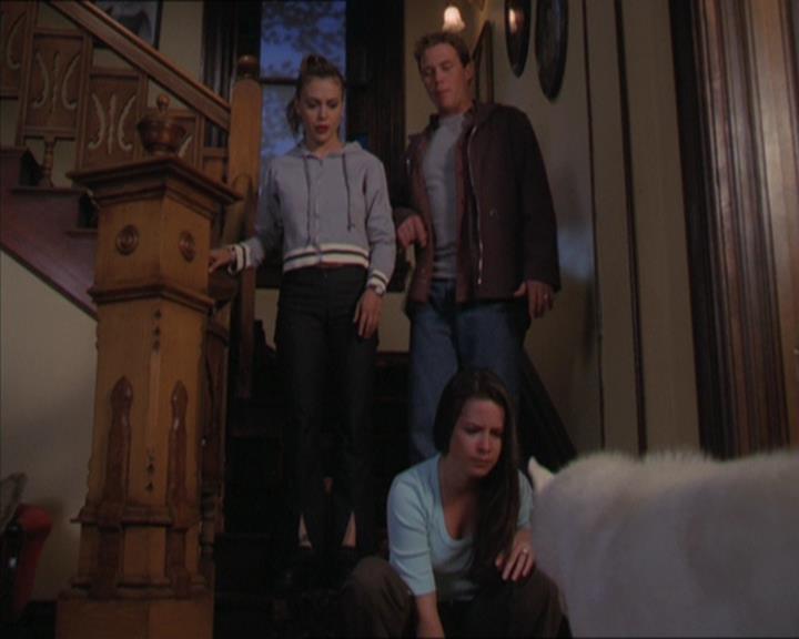 Charmed-Online-dot-320LookWhosBarking1045.jpg Charmed-Online-dot-320LookWhosBarking1045.jpg
