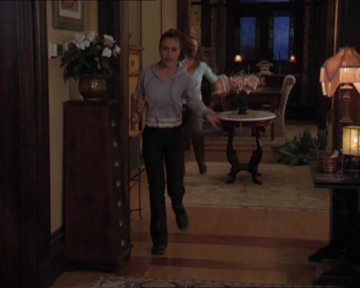 Charmed-Online-dot-320LookWhosBarking1070.jpg