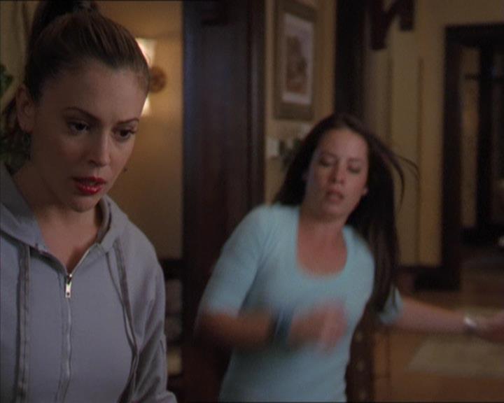 Charmed-Online-dot-320LookWhosBarking1072.jpg Charmed-Online-dot-320LookWhosBarking1072.jpg