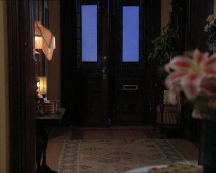 Charmed-Online-dot-320LookWhosBarking1081.jpg