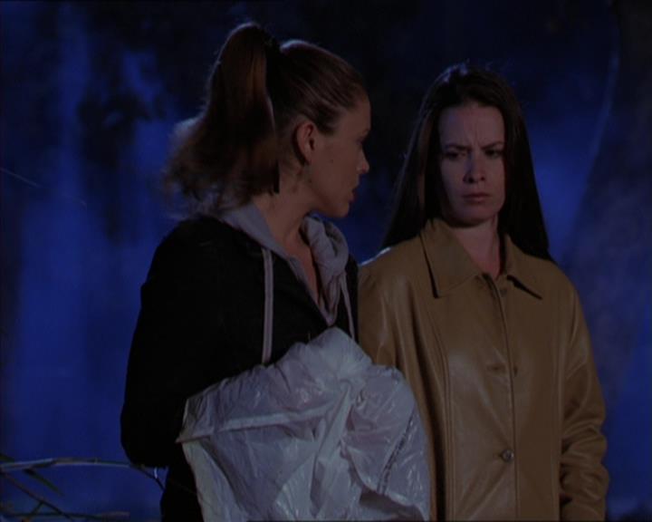 Charmed-Online-dot-320LookWhosBarking1109.jpg