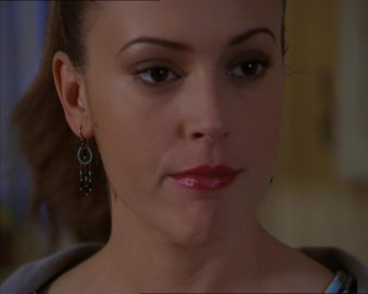 Charmed-Online-dot-320LookWhosBarking1288.jpg