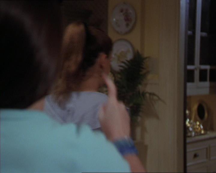 Charmed-Online-dot-320LookWhosBarking1295.jpg Charmed-Online-dot-320LookWhosBarking1295.jpg