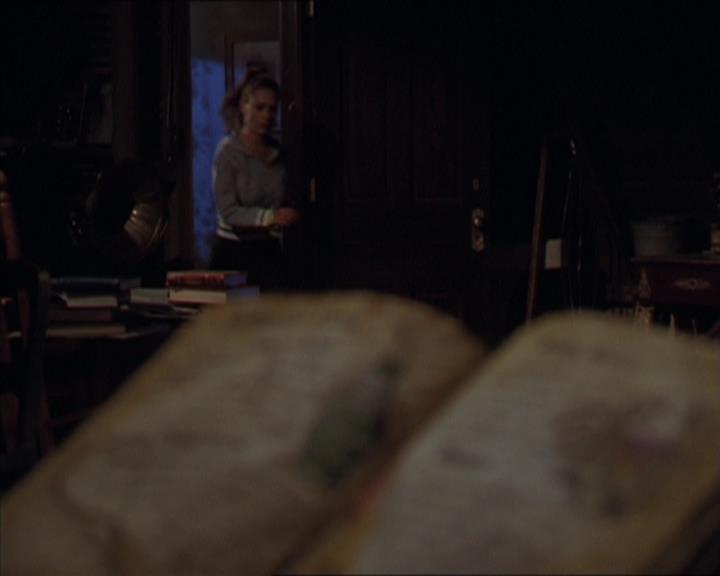 Charmed-Online-dot-320LookWhosBarking1317.jpg Charmed-Online-dot-320LookWhosBarking1317.jpg