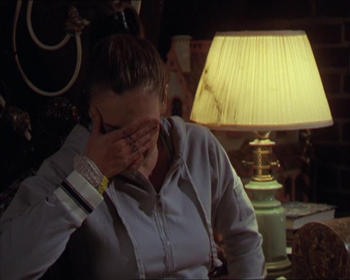 Charmed-Online-dot-320LookWhosBarking1344.jpg Charmed-Online-dot-320LookWhosBarking1344.jpg