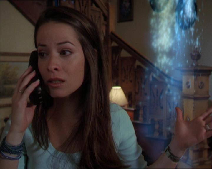 Charmed-Online-dot-320LookWhosBarking1364.jpg Charmed-Online-dot-320LookWhosBarking1364.jpg