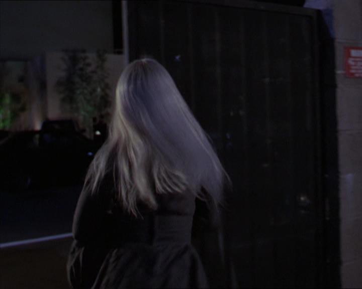 Charmed-Online-dot-320LookWhosBarking1664.jpg Charmed-Online-dot-320LookWhosBarking1664.jpg