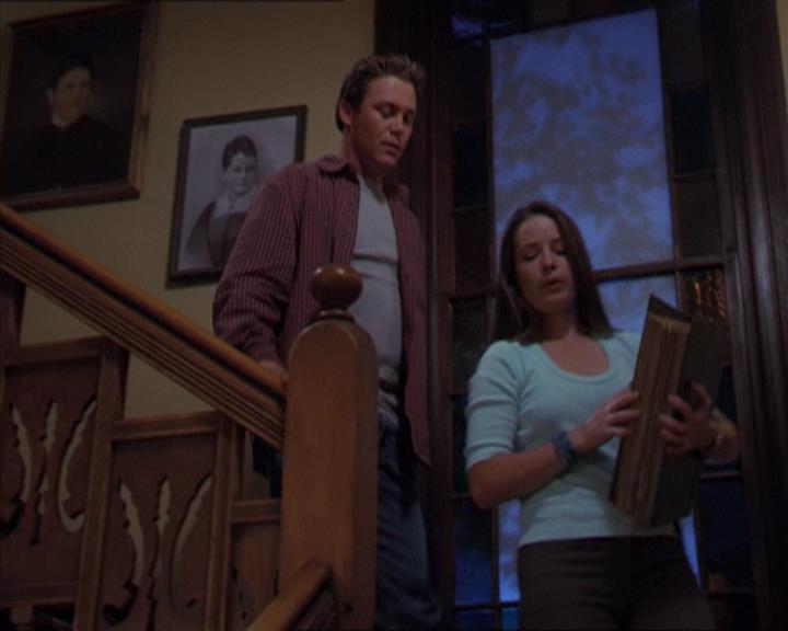 Charmed-Online-dot-320LookWhosBarking1700.jpg