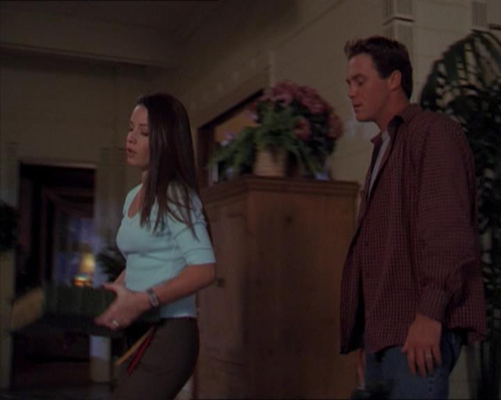 Charmed-Online-dot-320LookWhosBarking1725.jpg