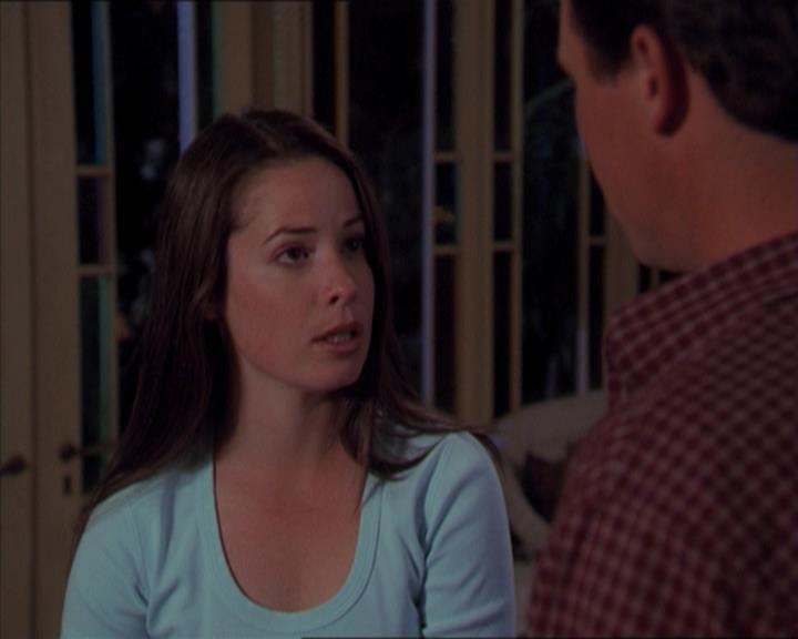 Charmed-Online-dot-320LookWhosBarking1734.jpg Charmed-Online-dot-320LookWhosBarking1734.jpg