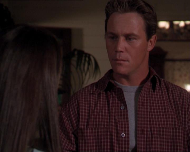 Charmed-Online-dot-320LookWhosBarking1736.jpg