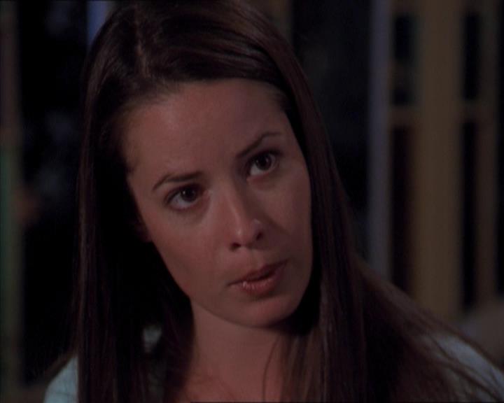 Charmed-Online-dot-320LookWhosBarking1741.jpg