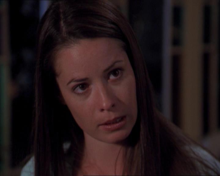 Charmed-Online-dot-320LookWhosBarking1742.jpg Charmed-Online-dot-320LookWhosBarking1742.jpg