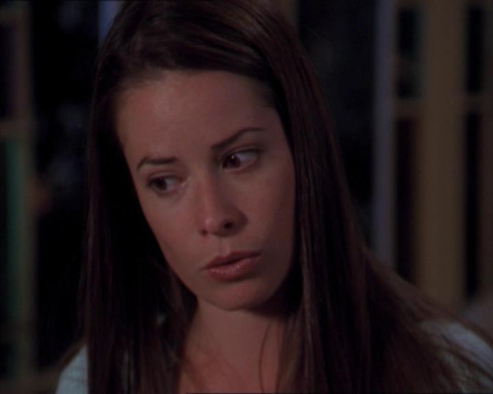 Charmed-Online-dot-320LookWhosBarking1743.jpg Charmed-Online-dot-320LookWhosBarking1743.jpg