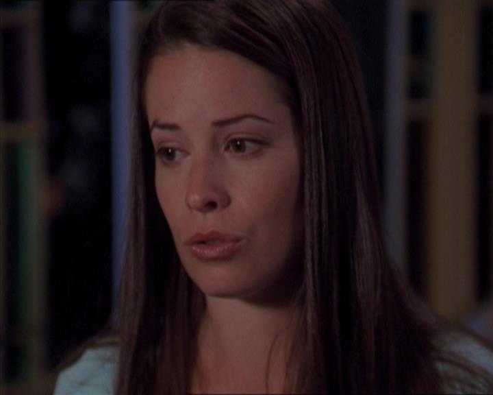 Charmed-Online-dot-320LookWhosBarking1754.jpg Charmed-Online-dot-320LookWhosBarking1754.jpg