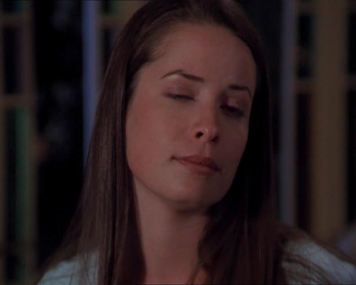 Charmed-Online-dot-320LookWhosBarking1756.jpg Charmed-Online-dot-320LookWhosBarking1756.jpg