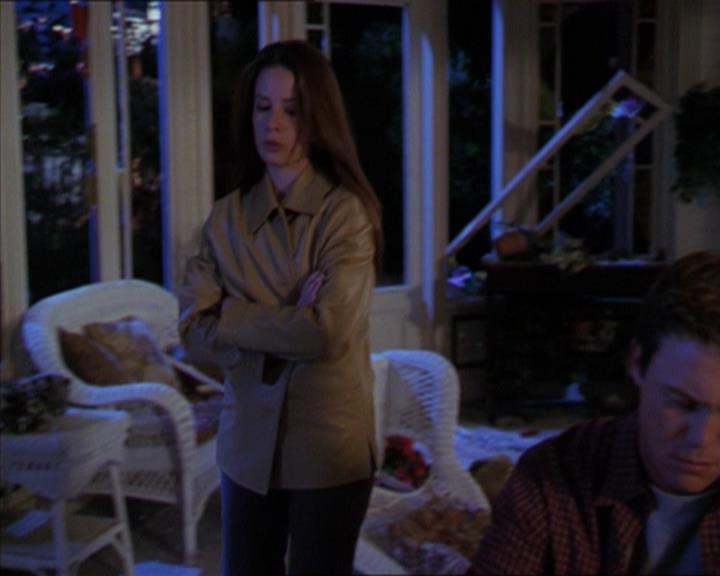 Charmed-Online-dot-320LookWhosBarking1915.jpg