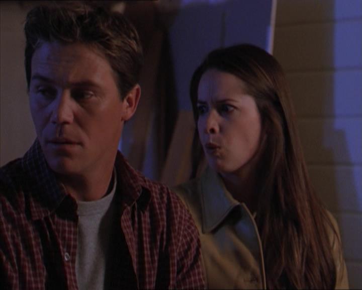 Charmed-Online-dot-320LookWhosBarking1946.jpg