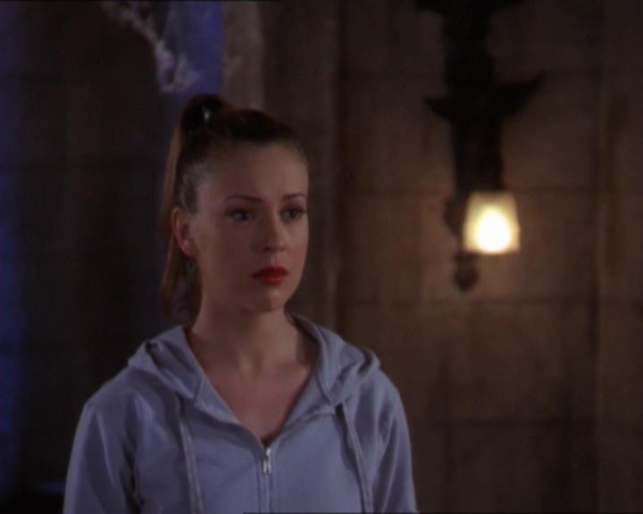 Charmed-Online-dot-320LookWhosBarking2163.jpg