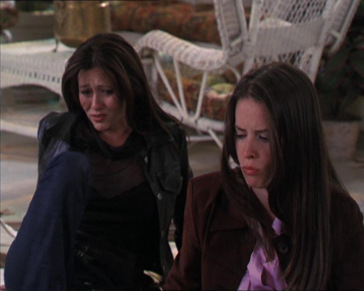 Charmed-Online-dot-322AllHellBreaksLoose0191.jpg