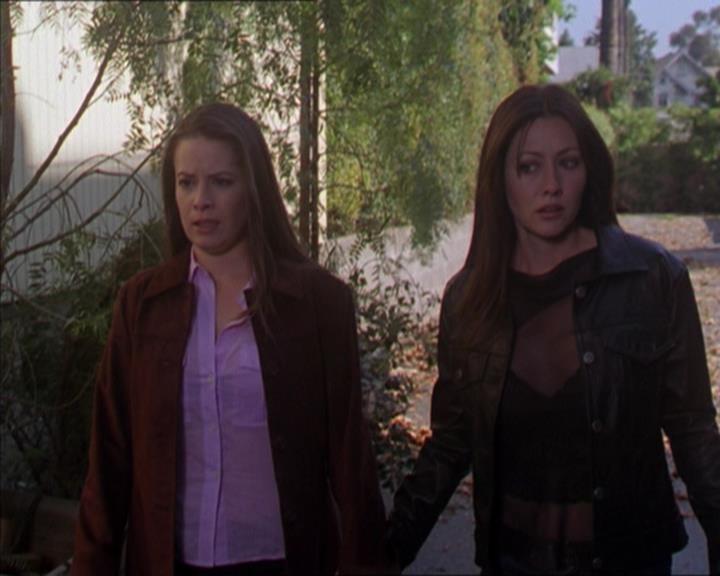 Charmed-Online-dot-322AllHellBreaksLoose0226.jpg