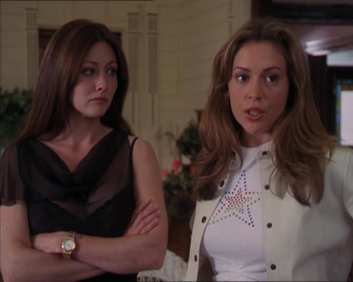 Charmed-Online-dot-322AllHellBreaksLoose0455.jpg