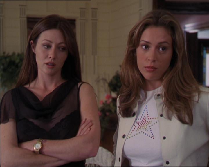 Charmed-Online-dot-322AllHellBreaksLoose0462.jpg