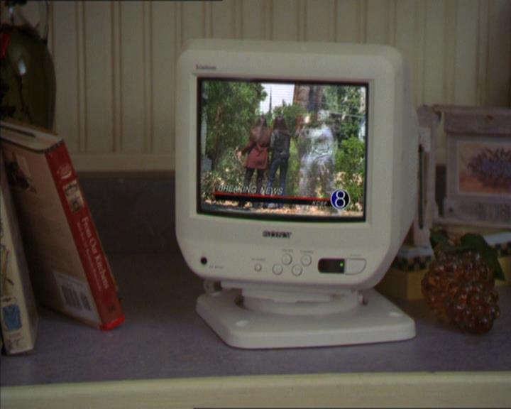 Charmed-Online-dot-322AllHellBreaksLoose0752.jpg