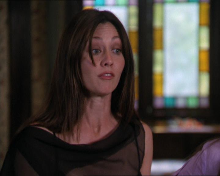 Charmed-Online-dot-322AllHellBreaksLoose0904.jpg