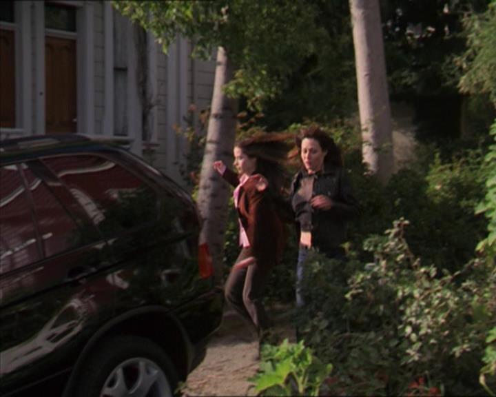 Charmed-Online-dot-322AllHellBreaksLoose0944.jpg