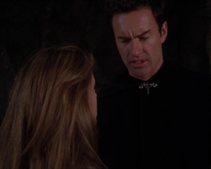 Charmed-Online-dot-322AllHellBreaksLoose1045.jpg