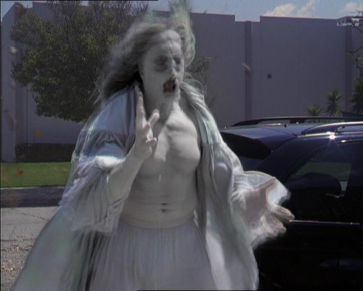 Charmed-Online-dot-322AllHellBreaksLoose1110.jpg