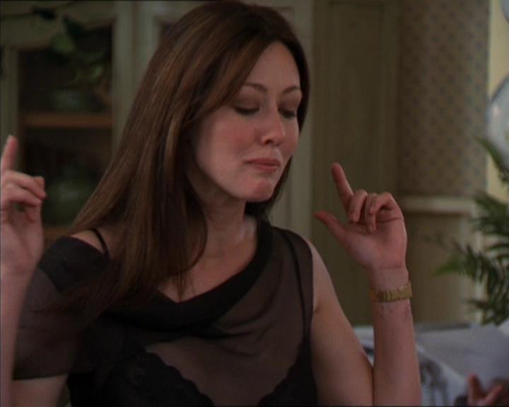 Charmed-Online-dot-322AllHellBreaksLoose1175.jpg