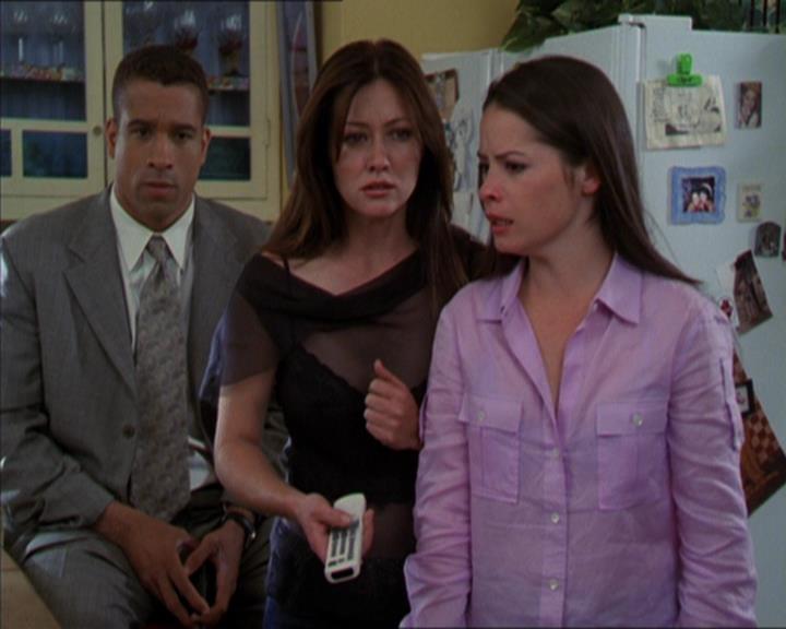 Charmed-Online-dot-322AllHellBreaksLoose1213.jpg