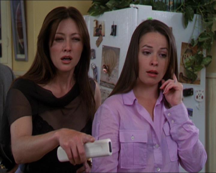 Charmed-Online-dot-322AllHellBreaksLoose1226.jpg