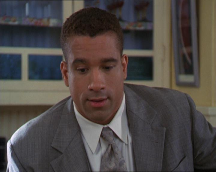 Charmed-Online-dot-322AllHellBreaksLoose1230.jpg