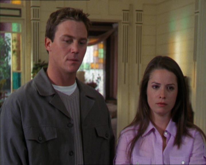 Charmed-Online-dot-322AllHellBreaksLoose1349.jpg Charmed-Online-dot-322AllHellBreaksLoose1349.jpg