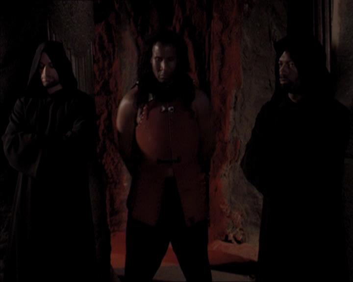 Charmed-Online-dot-322AllHellBreaksLoose1500.jpg