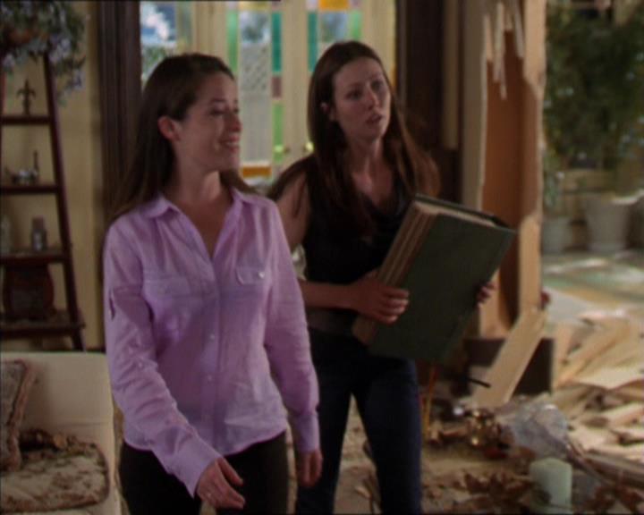 Charmed-Online-dot-322AllHellBreaksLoose1600.jpg Charmed-Online-dot-322AllHellBreaksLoose1600.jpg