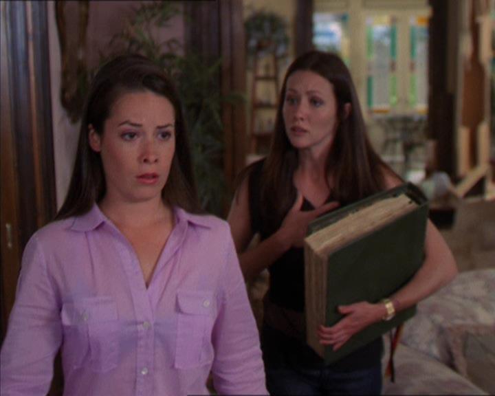 Charmed-Online-dot-322AllHellBreaksLoose1605.jpg